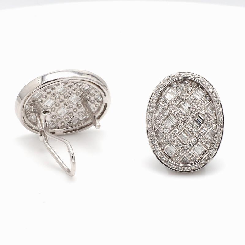 18K White Gold 3.00ctw Baguette & Round Brilliant Diamond Earrings