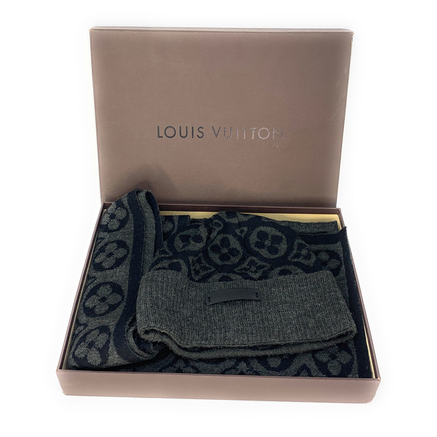 Louis Vuitton Hat & Scarf Set – The Relux