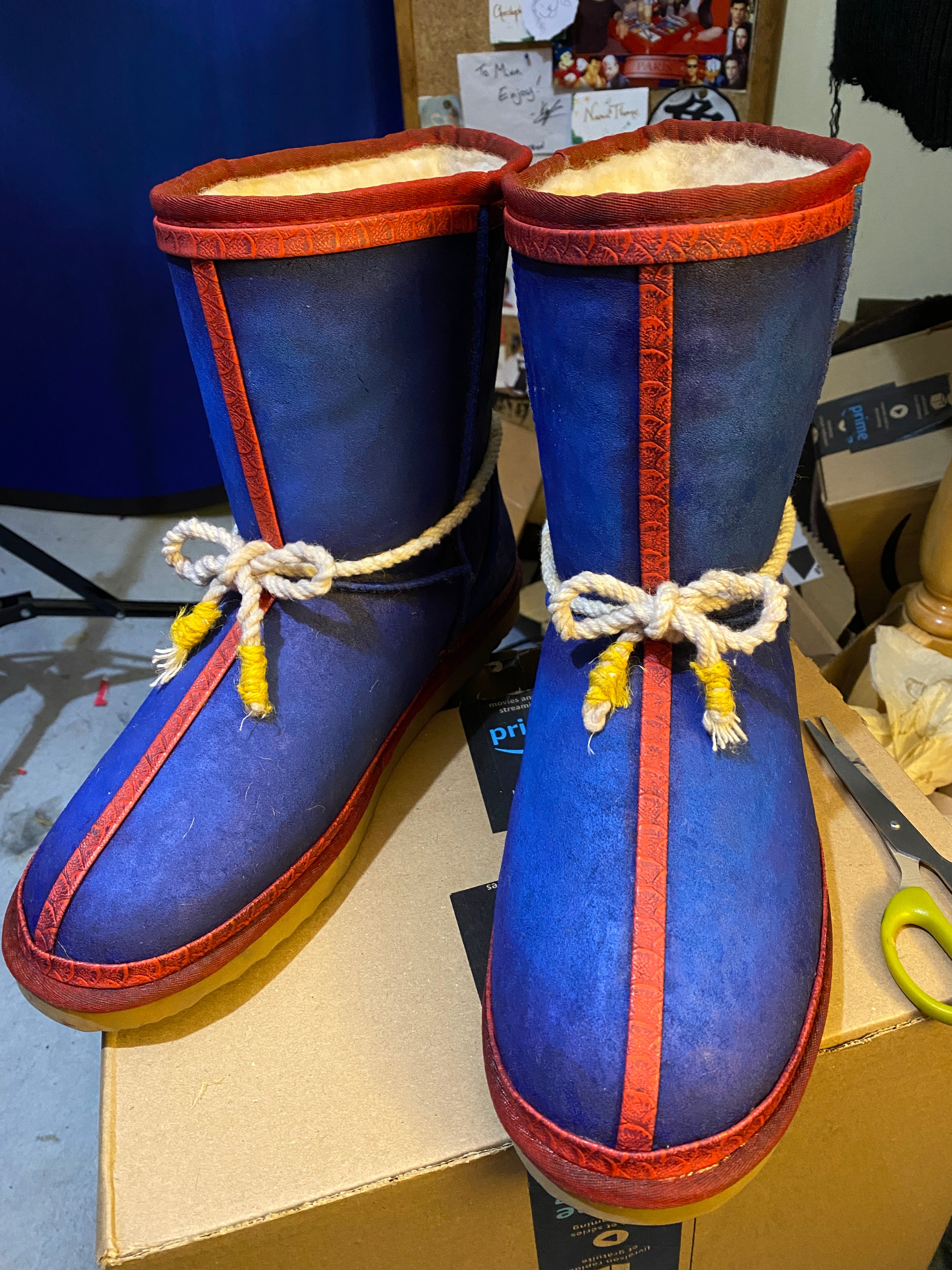 Goku boots made out of Uggs! Dragon ball z cosplay tutorial