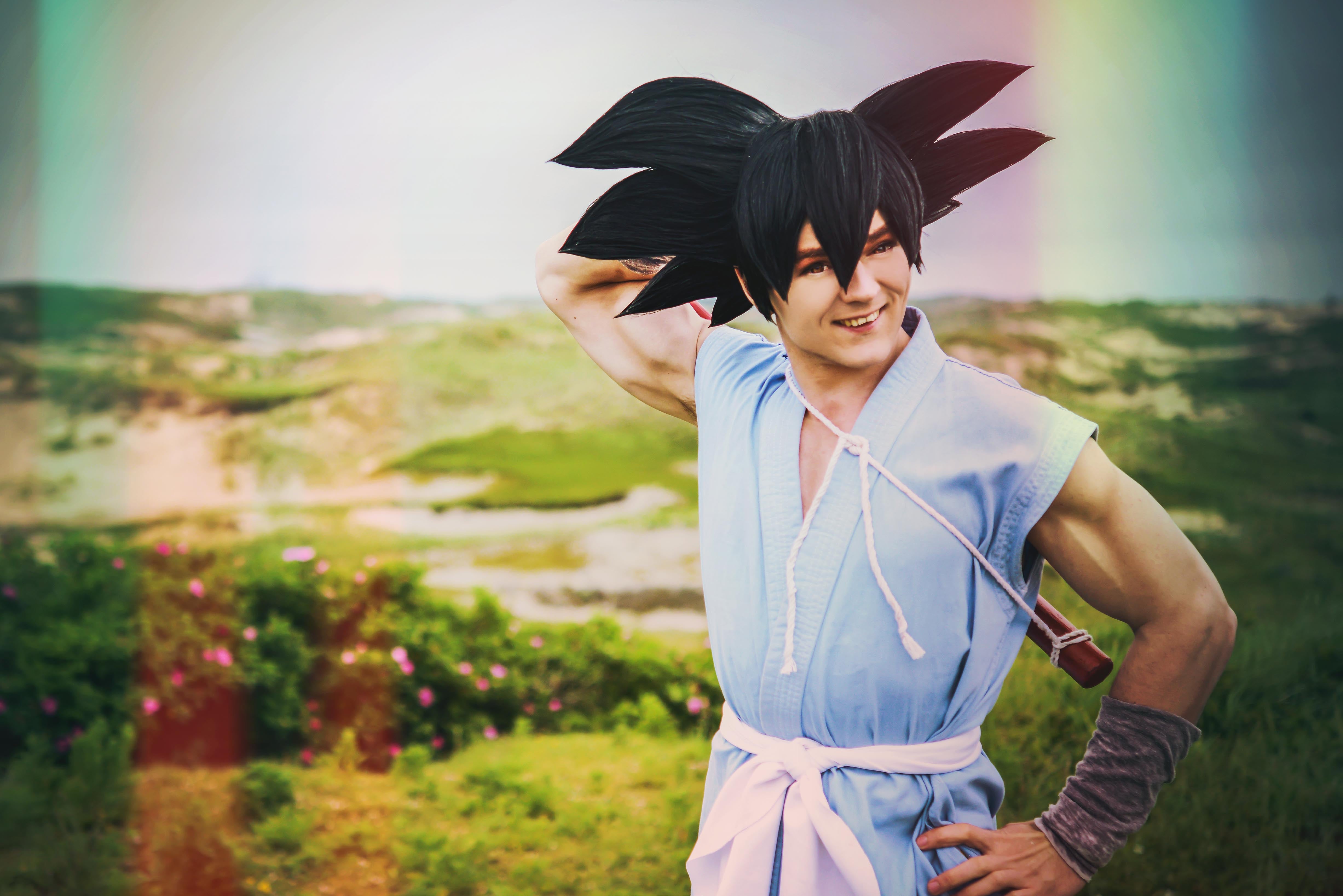 Son Goku cosplay from dragonball GT going on a walk to do his cardio