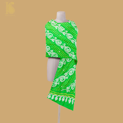 Green Pure Gajji Silk Bandhani Gotta Patti Work Dupatta - Khinkhwab