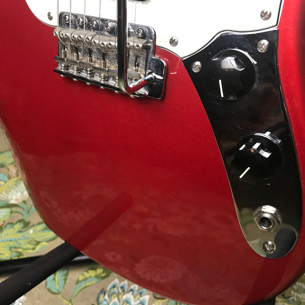Fender Cyclone MIM 2001 Candy Apple Red – Eastside Music Supply