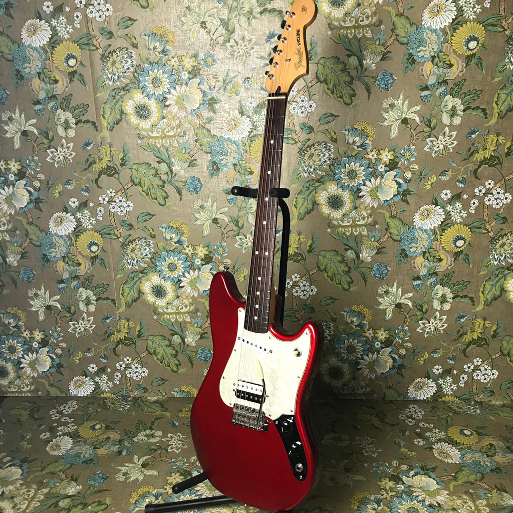 Fender Cyclone MIM 2001 Candy Apple Red – Eastside Music Supply