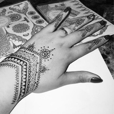 Ces sublimes tatouages temporaires inspiré des motifs henné !