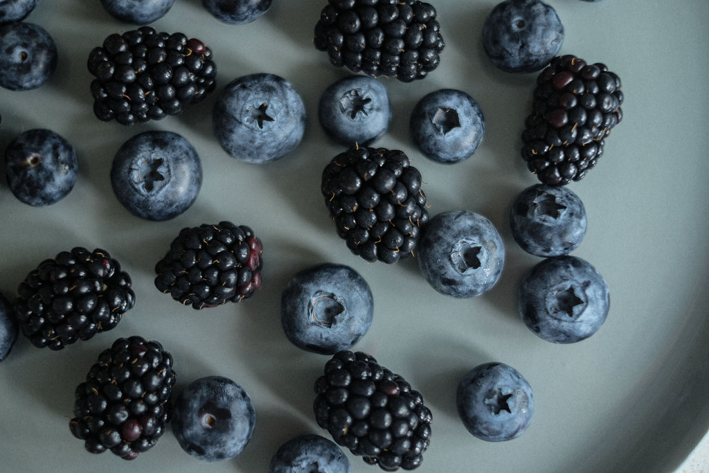 Blueberries and blackberries | Jentl
