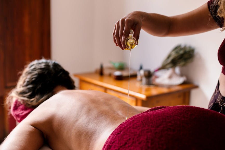 CBD Massage Oil vs. Regular Massage Oil – Secret Nature