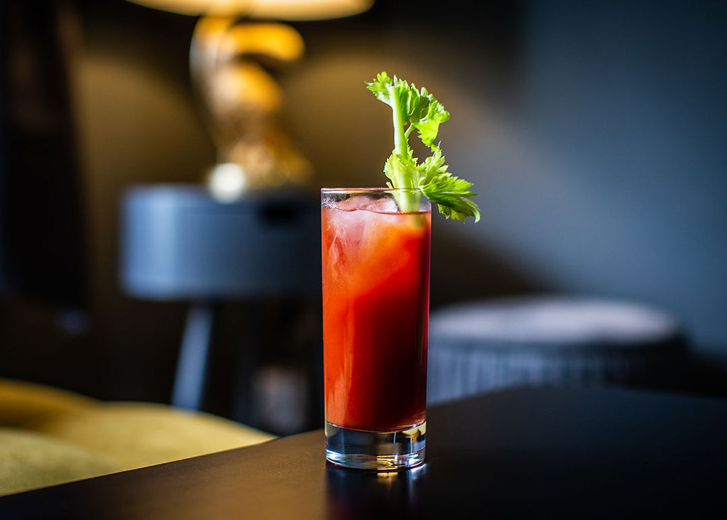 Bloody Mary (cocktail) - Wikipedia