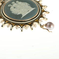 Side view of the Victorian pendant