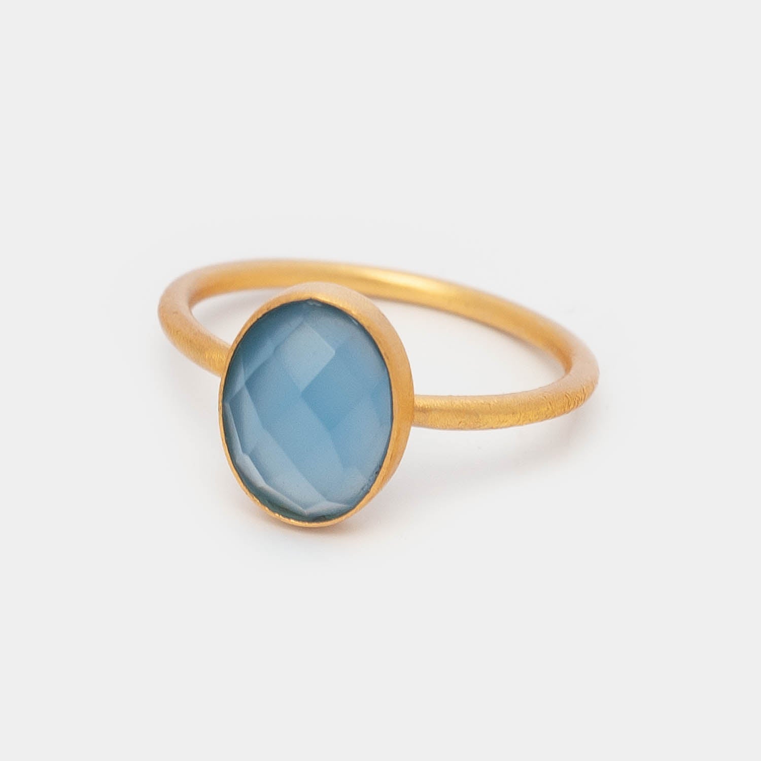 Fleurs des Prés Ring Claire Light Blue Chalcedony