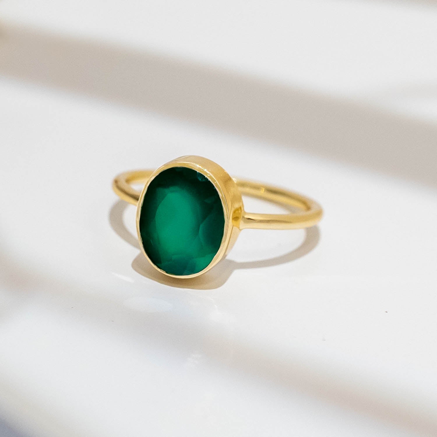 Fleurs des Prés Ring Aline Oval Green Onyx