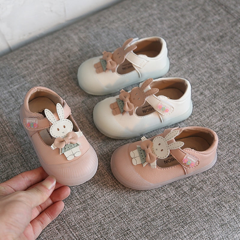 trendy baby shoes