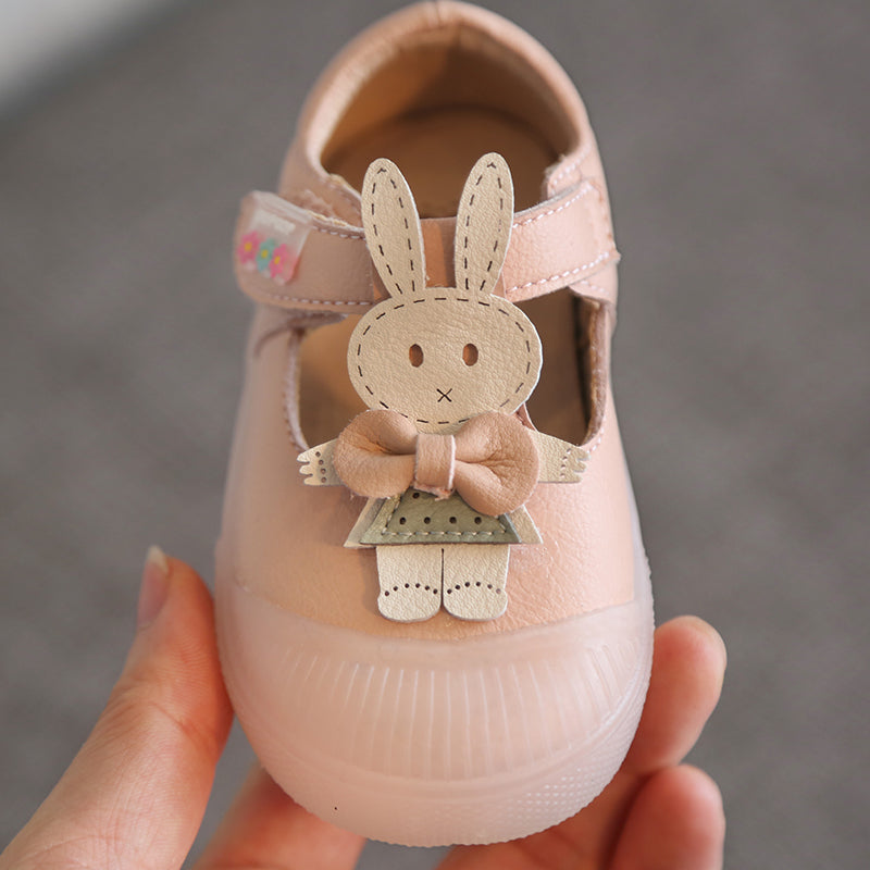 trendy baby shoes