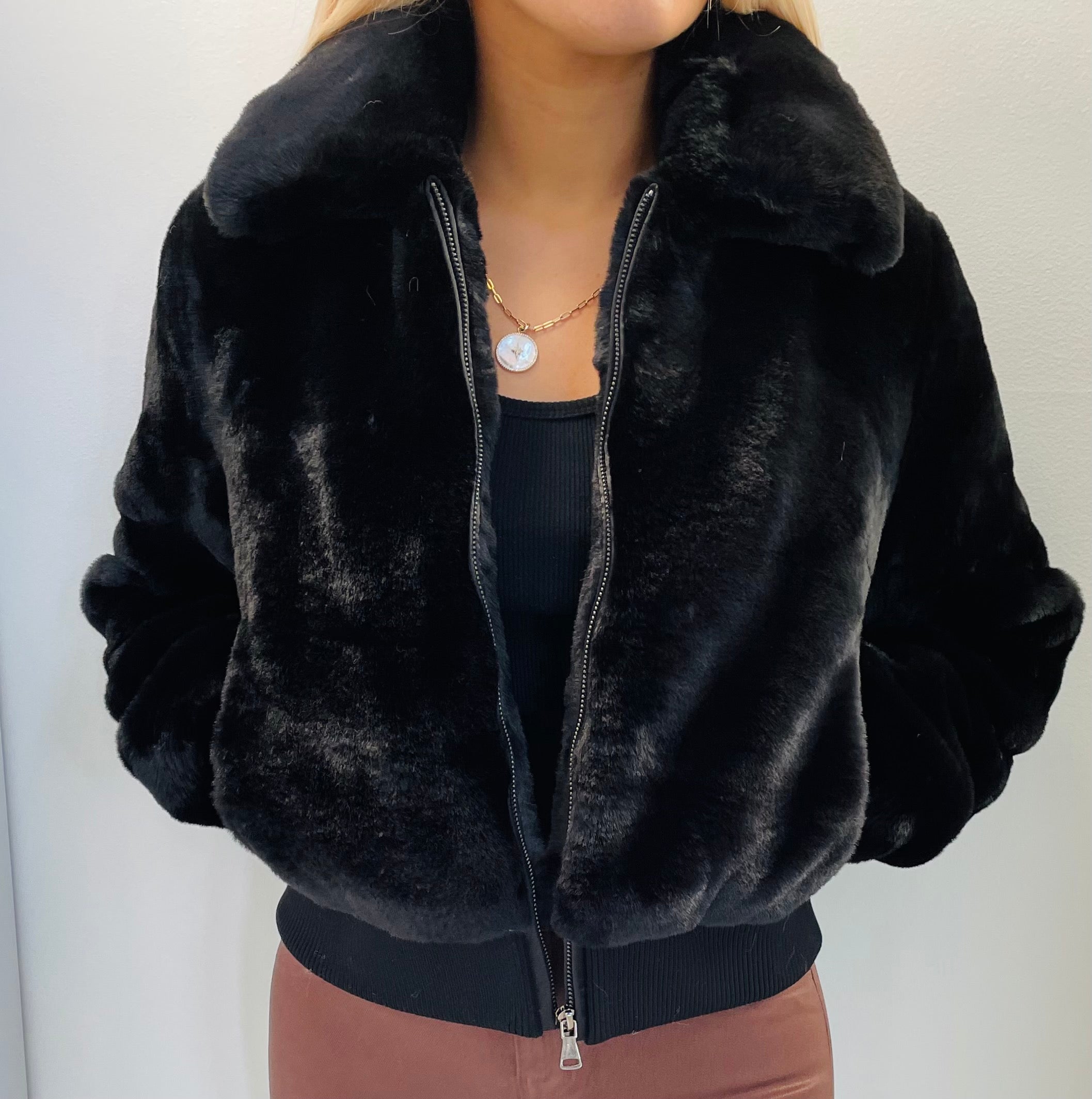 Generation Love - Romi Fauz Fur Bomber - Black