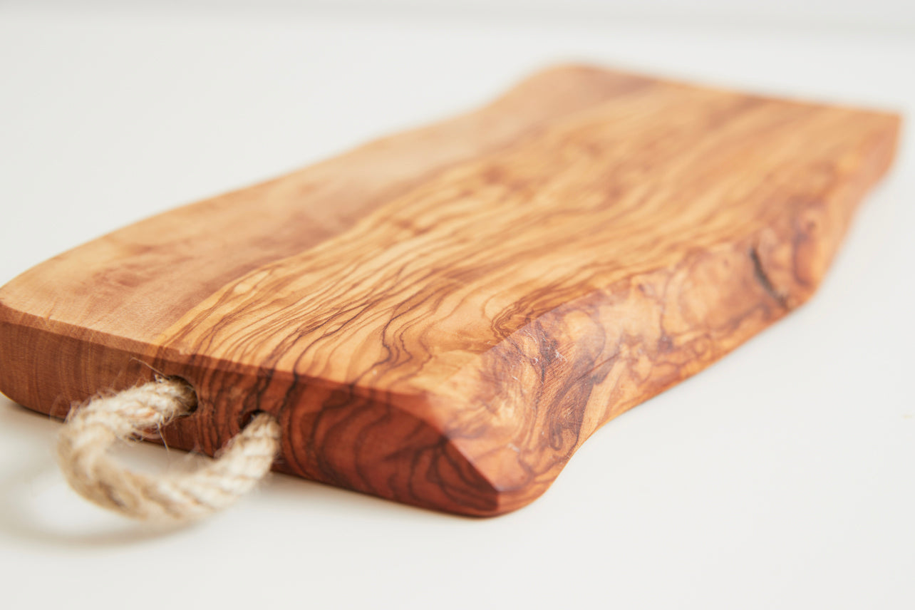 Olive Wood Charcuterie Board with Handle – Orange Turtle Lane