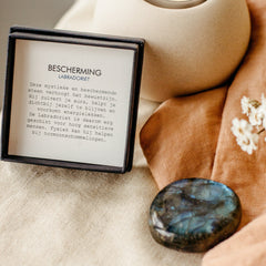 Pocket gemstone labradorite - protection - insight stones