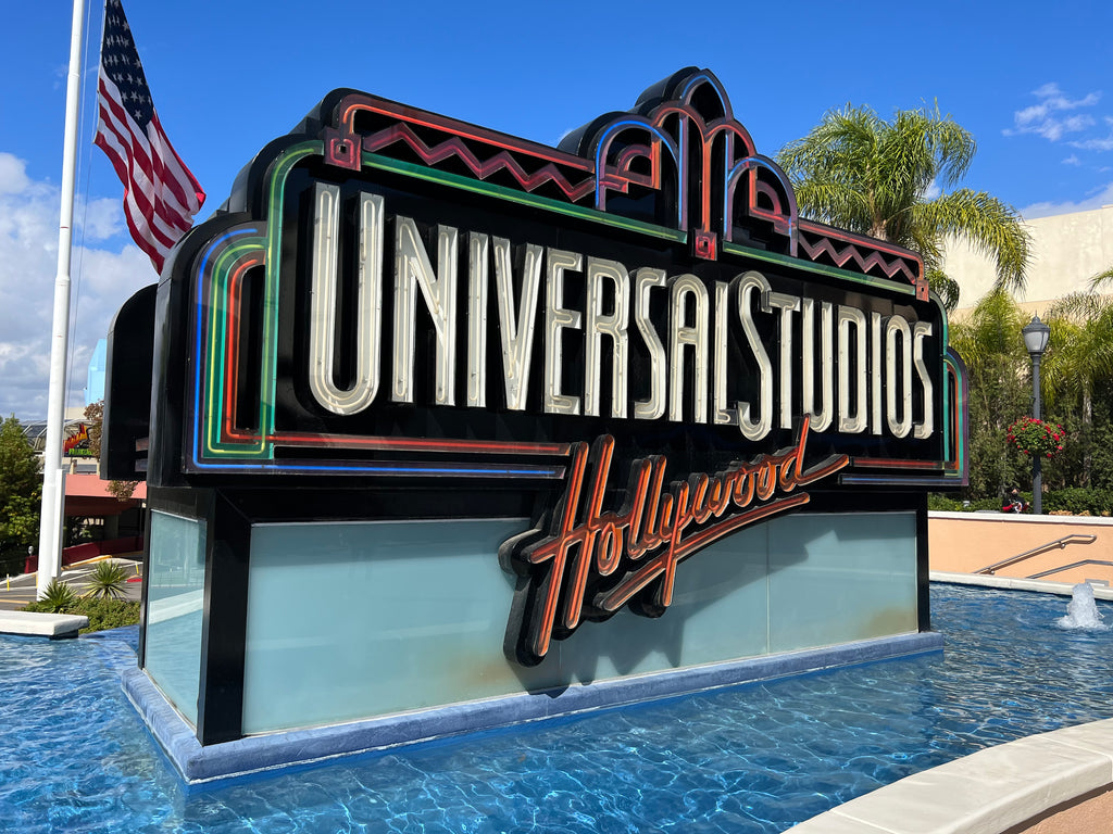 Universal Studios Hollywood Entrance Sign