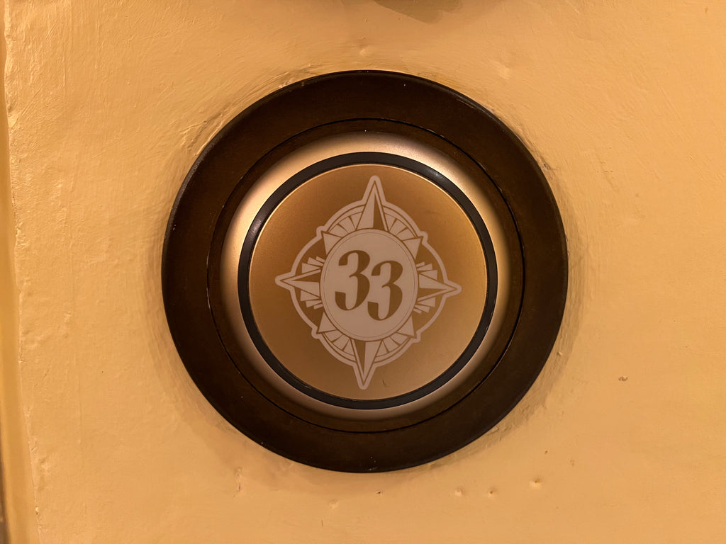 Walt Disney World Club 33 Symbol