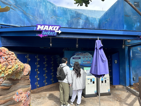 mako seaworld lockers