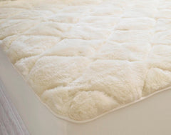 Reversible wool mattress topper