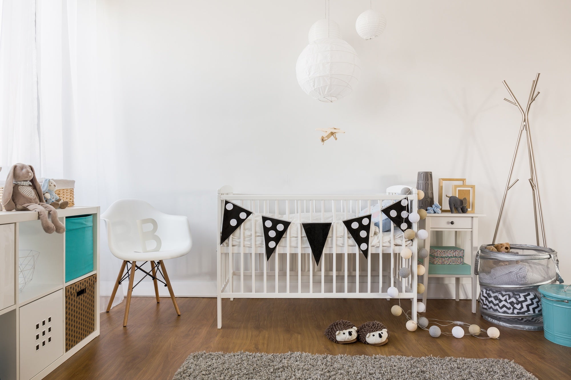 5 Baby Boy Room Decor Items You Need For Your Baby Bumbles Bees
