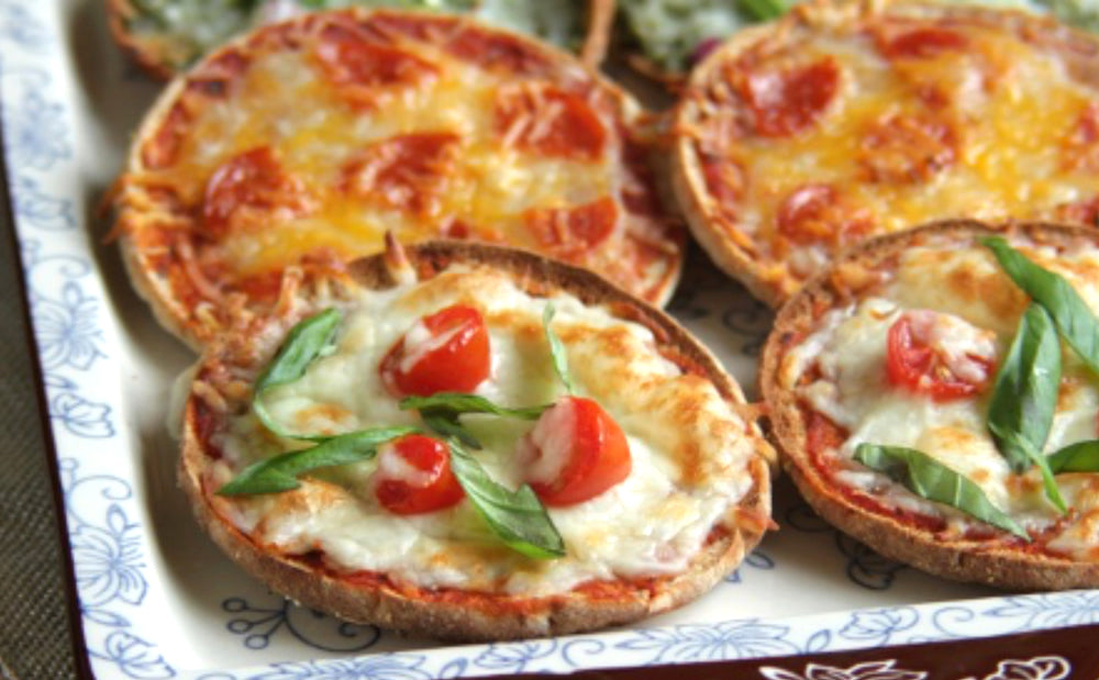 Temp-tations Recipe: Game Day Mini Pizzas for your Super Football Game Day party