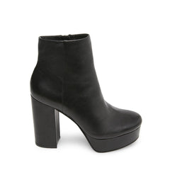 gratify bootie steve madden