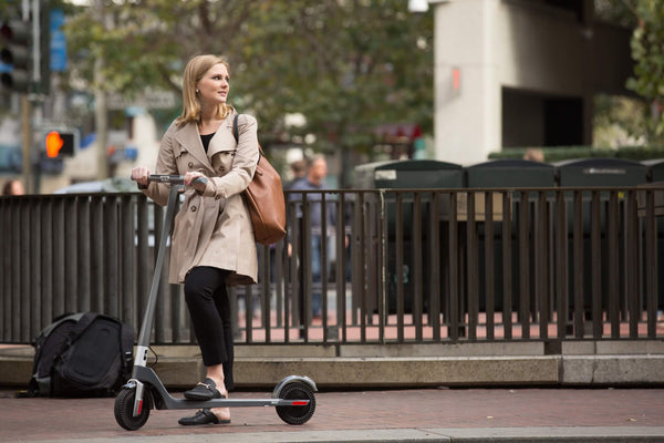 female-scooter-commuter-san-francisco