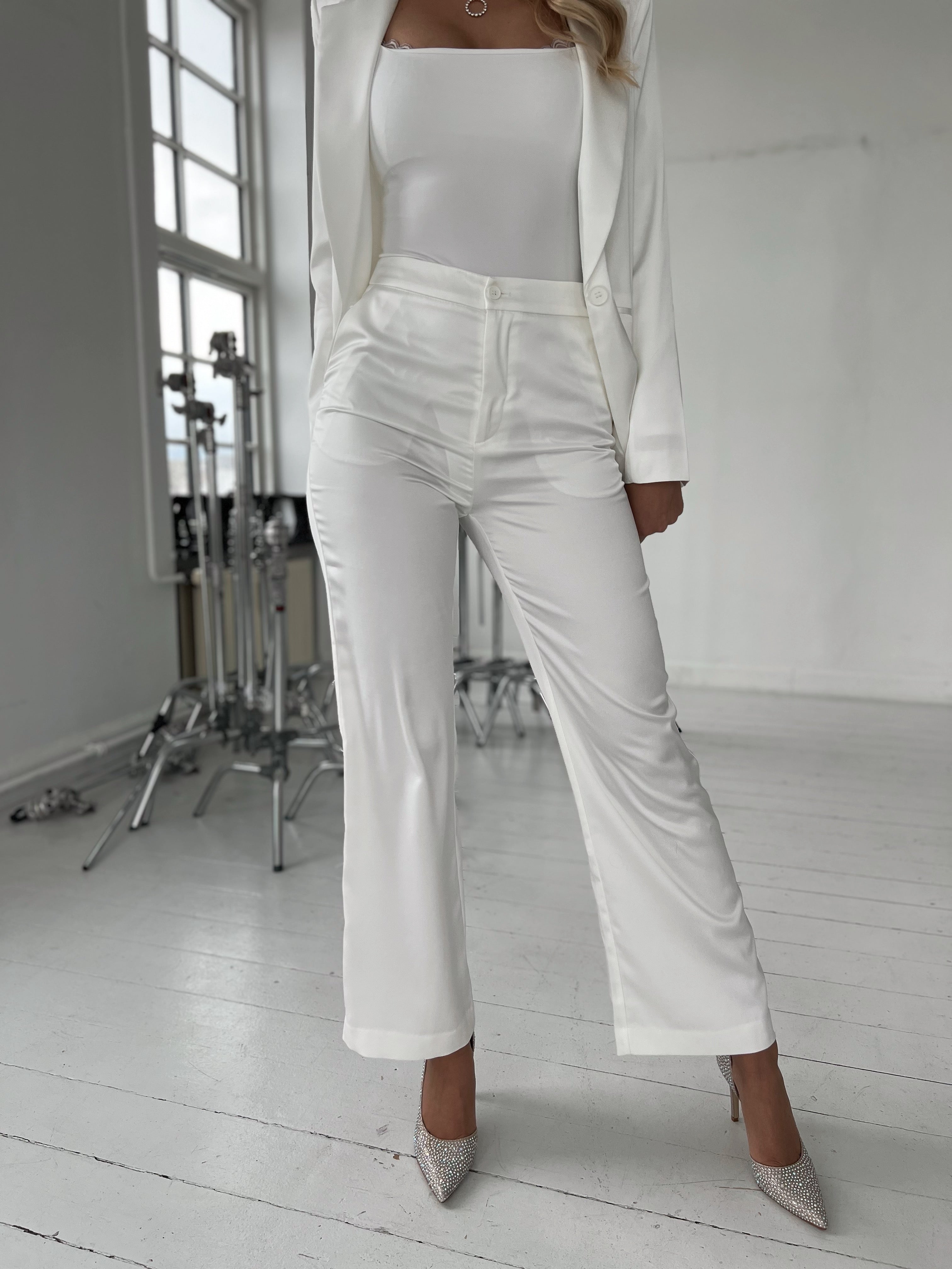 Billede af Choklate white satin pants (2305) - 36