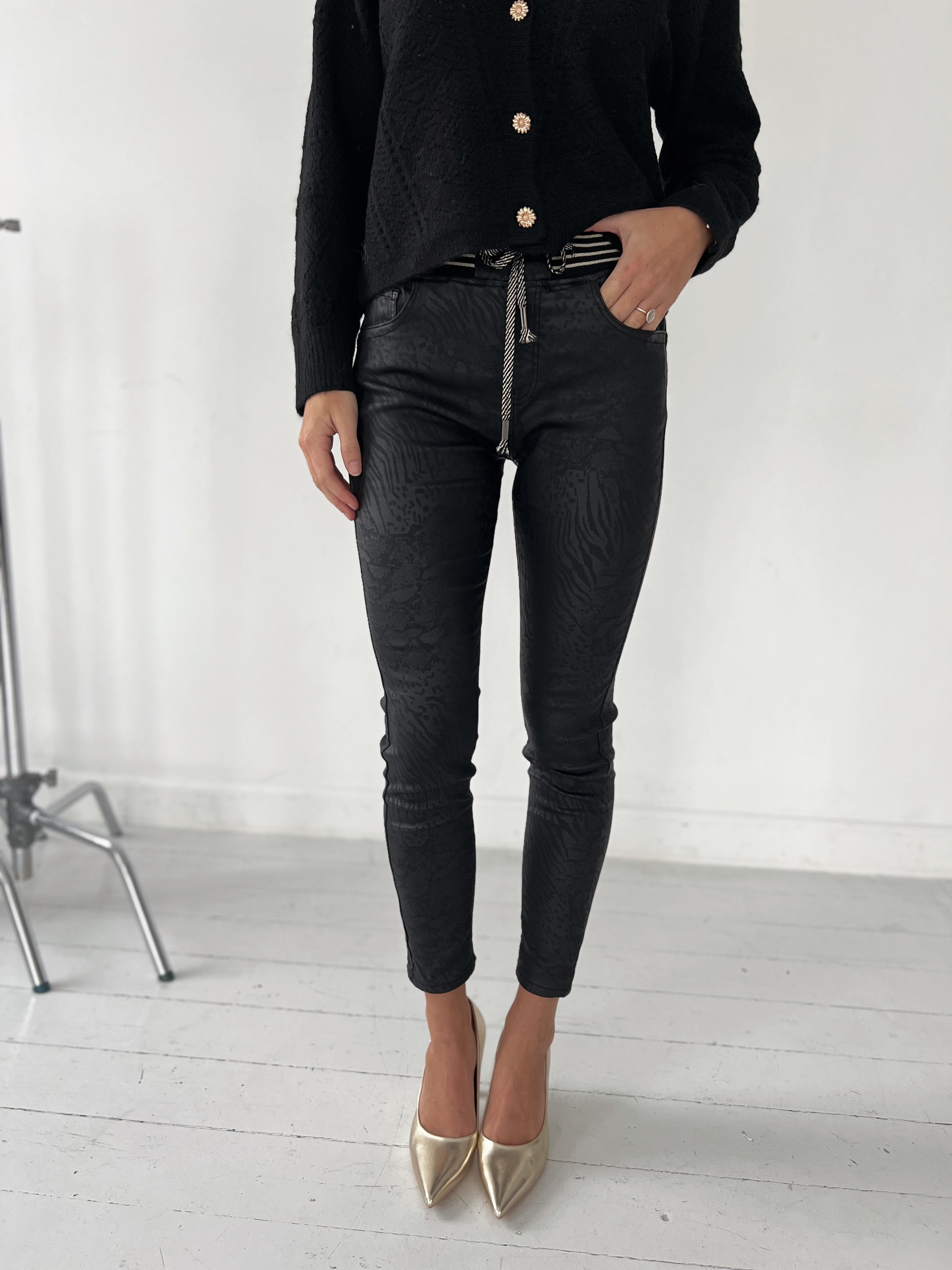 Se Onado black pants (3025) - 44 hos Åberg Copenhagen