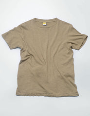 VELVA SHEEN - Crewneck T-Shirt in Olive