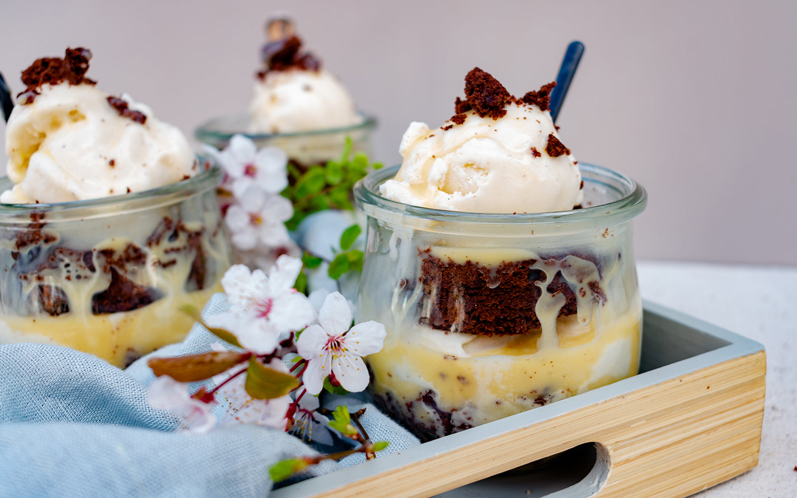 Schoko-Nester mit Tonka-Eierlikör-Eis - Luicella&amp;#39;s Ice Cream