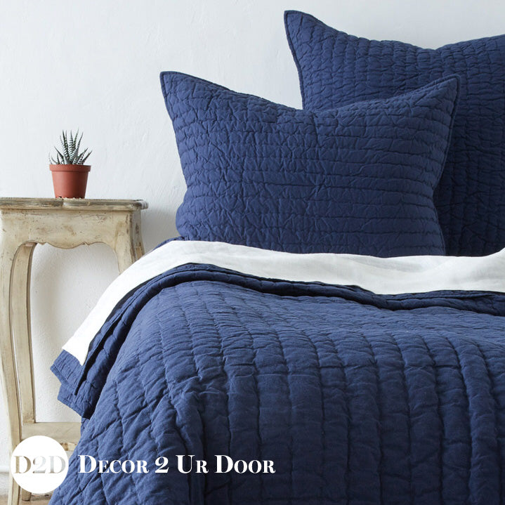 solid navy blue quilt