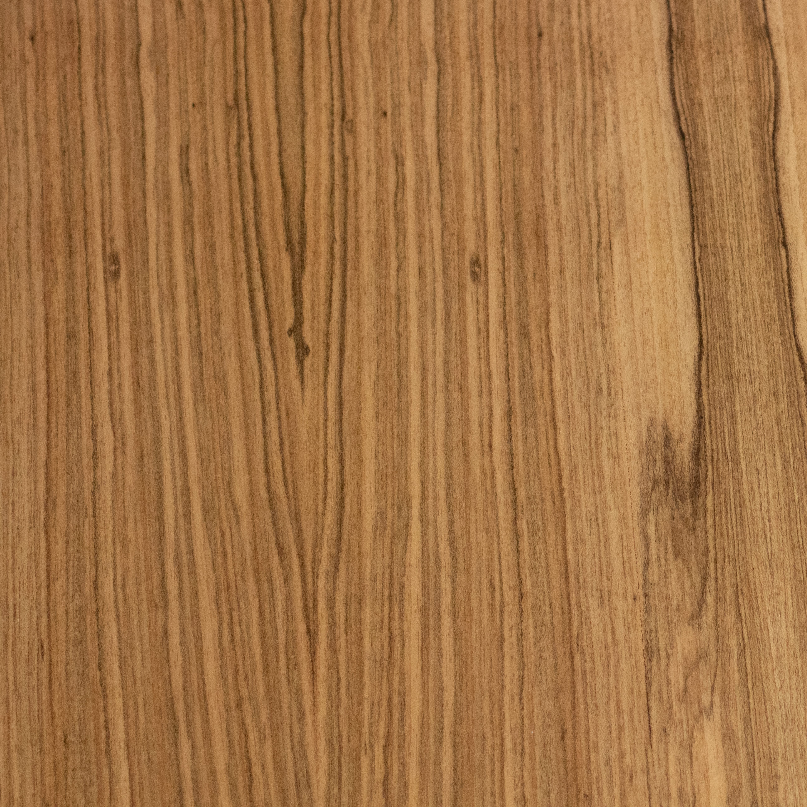 Laminado Natural Louro Freijó.jpg__PID:e8b67075-885c-4b04-9659-e60c9f444494