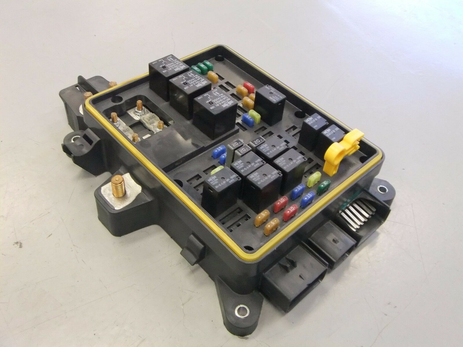 freightliner powernet distribution module