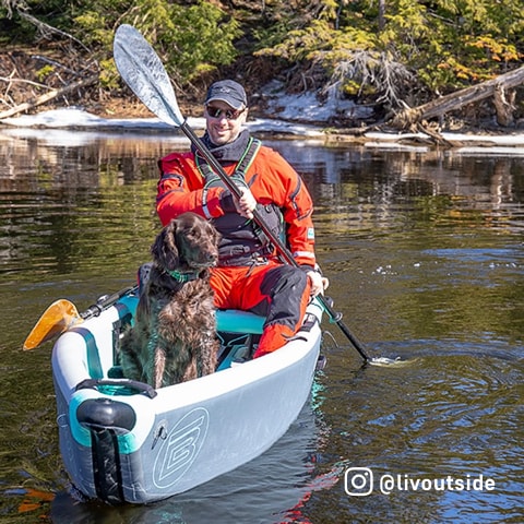 Instagram user @livoutside takes his dog out in the LONO Aero inflatable kayak