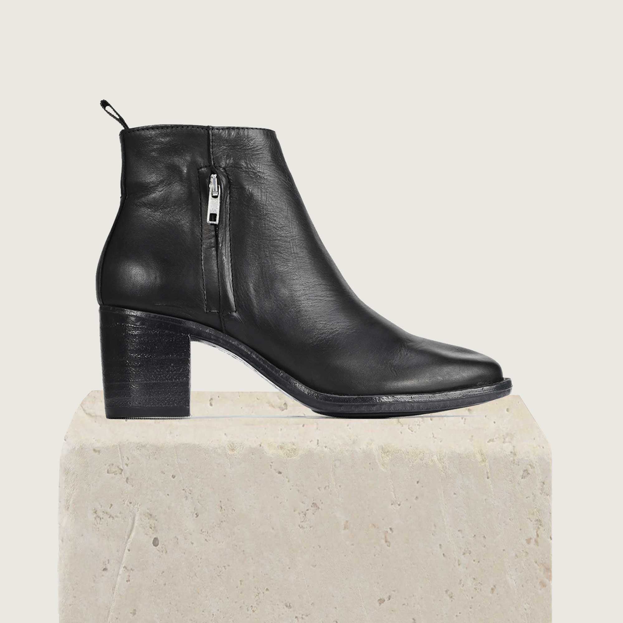 EOS Seros | Women Ankle Boots | Metal Zip Soft Leather — EOS Footwear