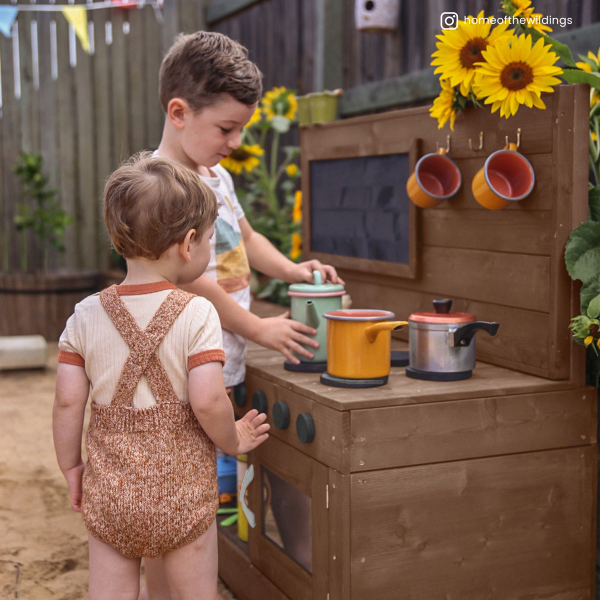 garden play kitchen