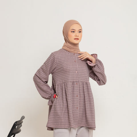 Tampil Casual dengan Tunik Dauky