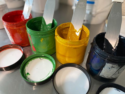 What's the Difference Between Paint and Ink? – Fabricated Customs