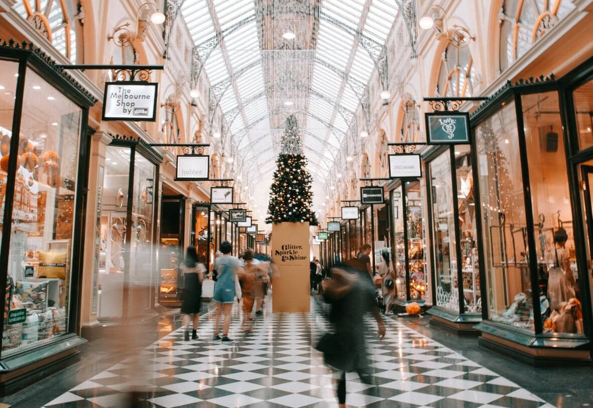 people shopping in a shopping center