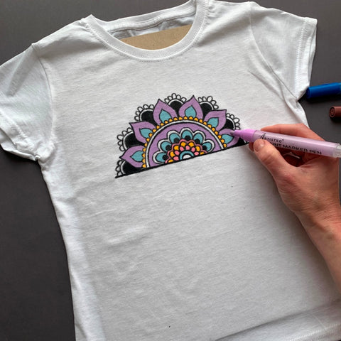 T-shirt drawing: T shirt painting ideas & T shirt painting tutorials