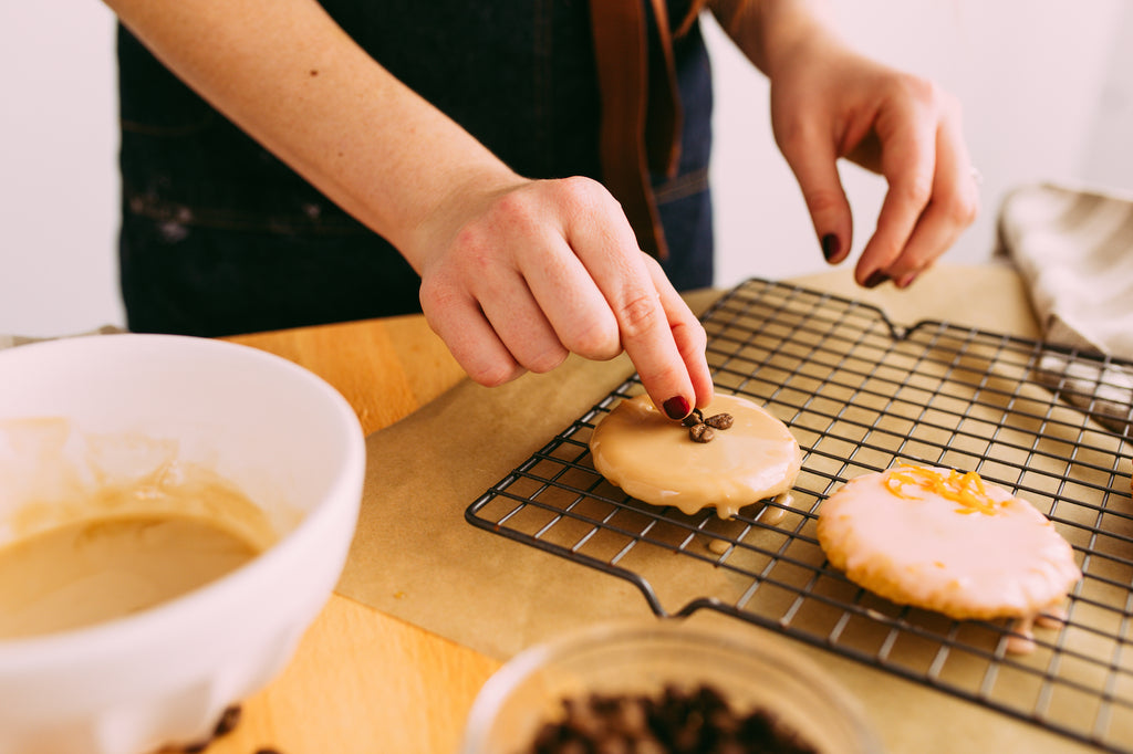 Check out this recipe for Spiked Latte Cookie Glaze made with Iconic Cocktail Co Spiced Honey mixer.