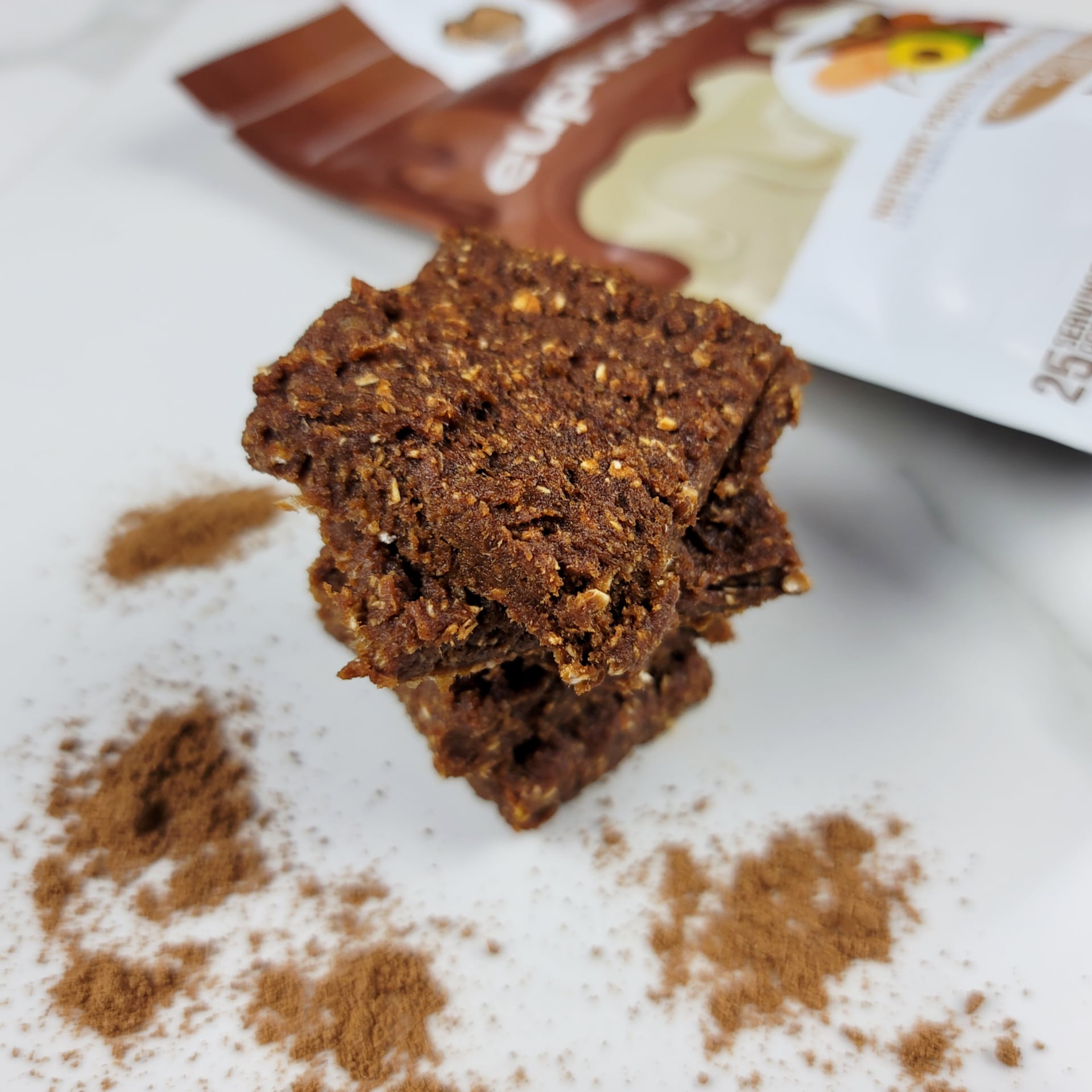 SMOOV euphoric blend has 6 powerful and delicious foods packed with antioxidants, healthy fats and adaptogens- Raw cacao, Carob, Mesquite, Maca, Lucuma and shredded Coconut. A healthy way to satisfy cravings and boost mood instantly!