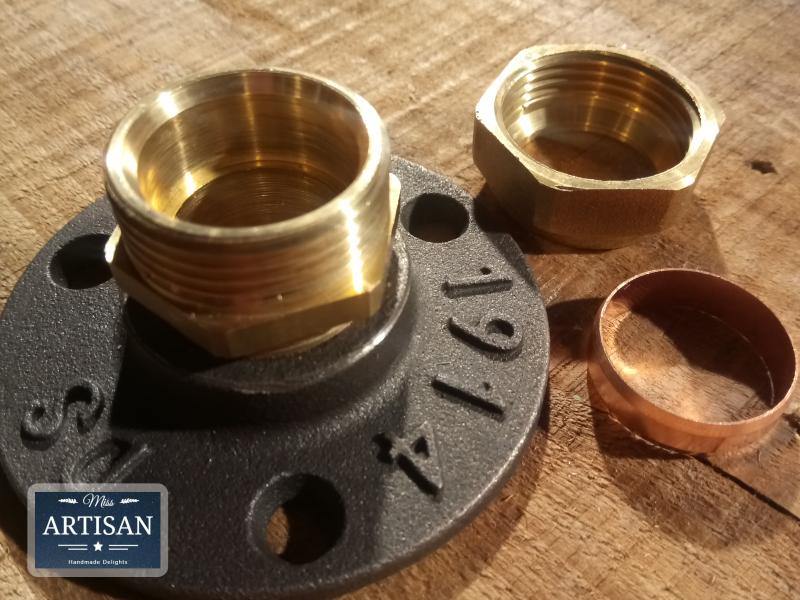 22mm Brass Compression Wall Floor Flange Fittings For Copper Pipe