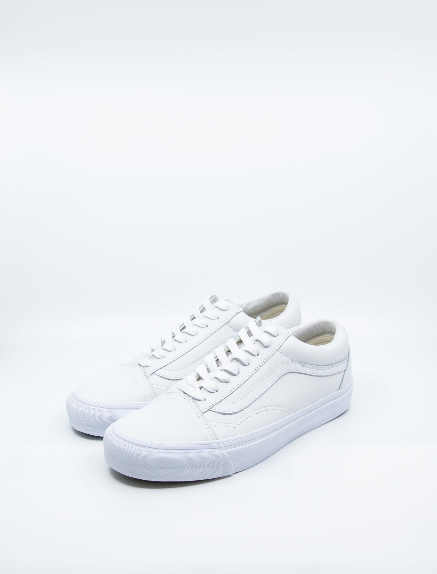 vans old skool all white leather