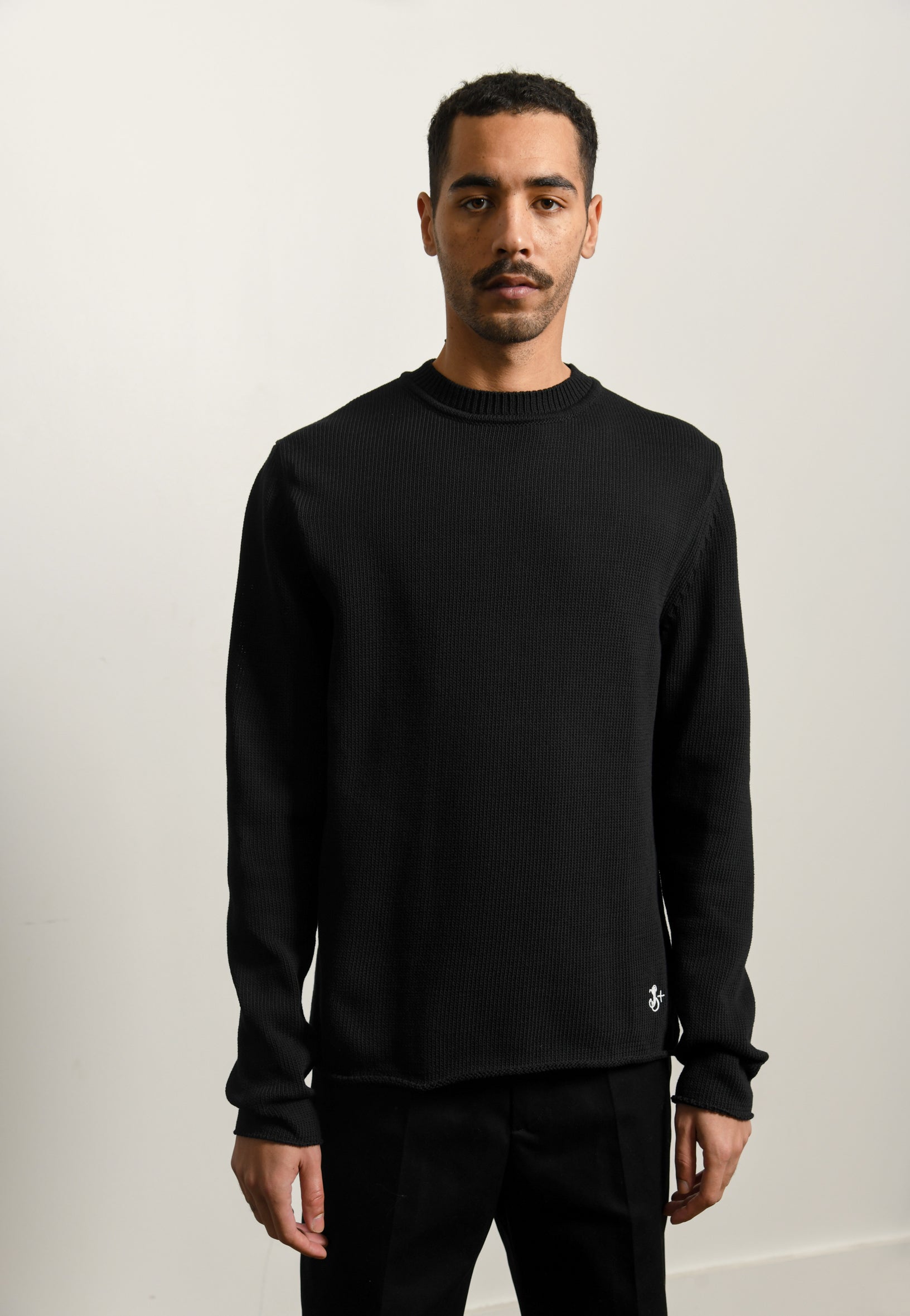 Mark Crewneck Sweater Black OAMT704186 – NOMAD