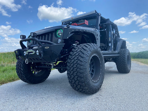 Front of completed Jeep with custom Inner Fender Liners