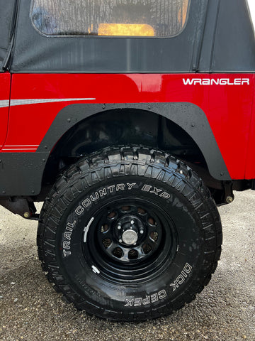 Wheel well trim on a Jeep YJ