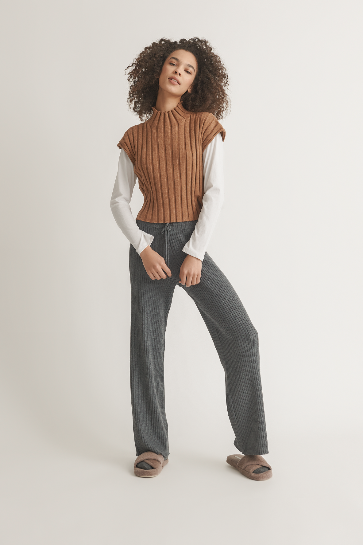 Malin Mock Neck Crop Tee