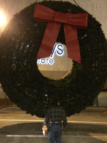 Lee Display built the Macy's Union Square storefront Christmas Wreath.  